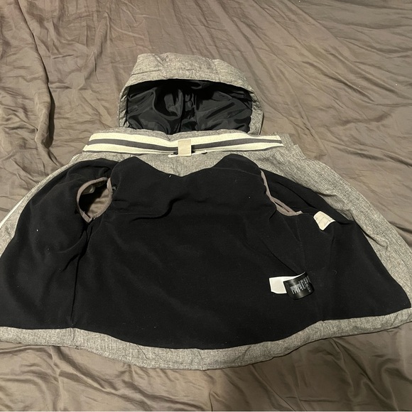 Gray Hooded Puffer Vest - Picture 2 of 4